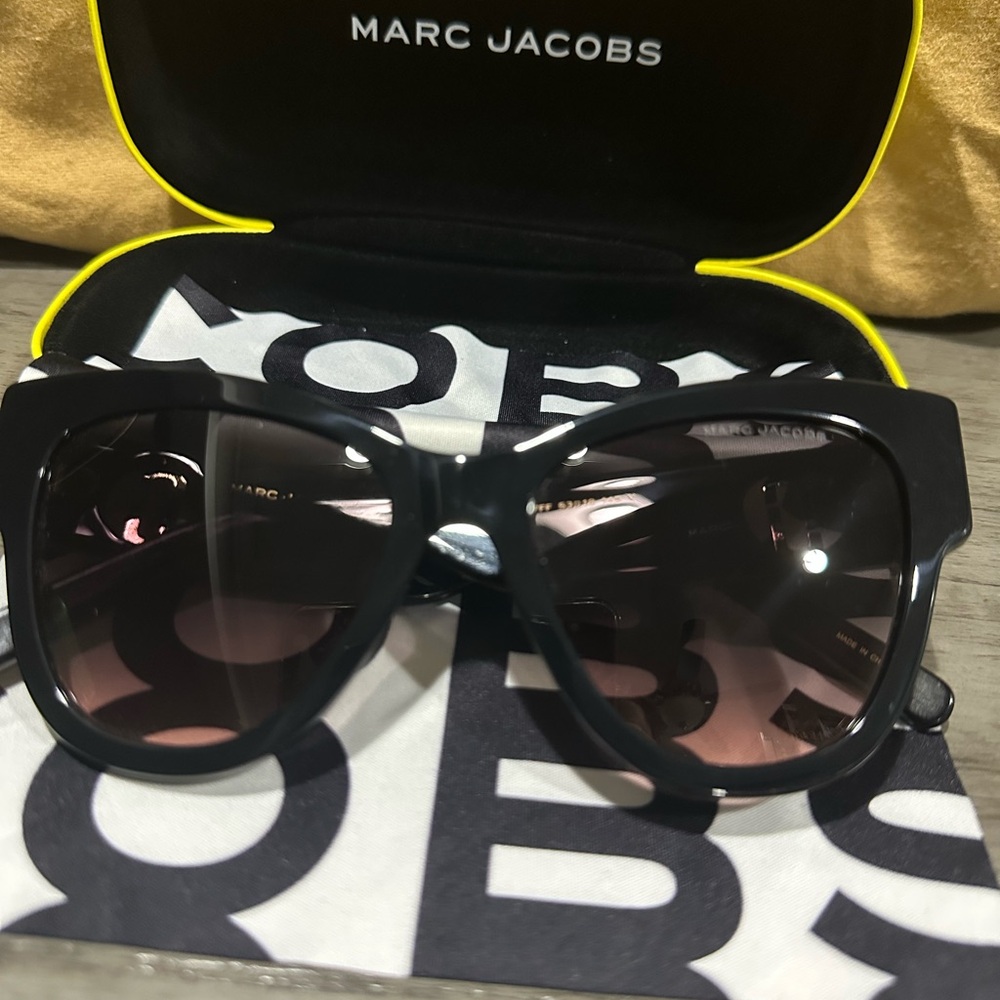 Marc Jacobs Black and Gray Sunglasses